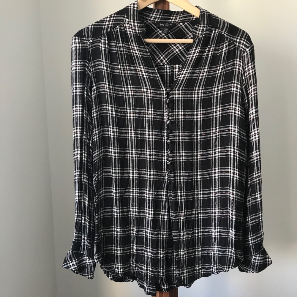Lord + Taylor Plaid button up blouse Small